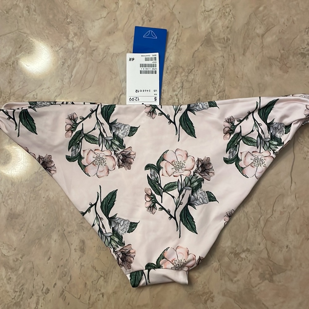 H&M Bikini - Picture 3 of 6